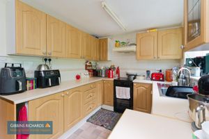 Kitchen- click for photo gallery